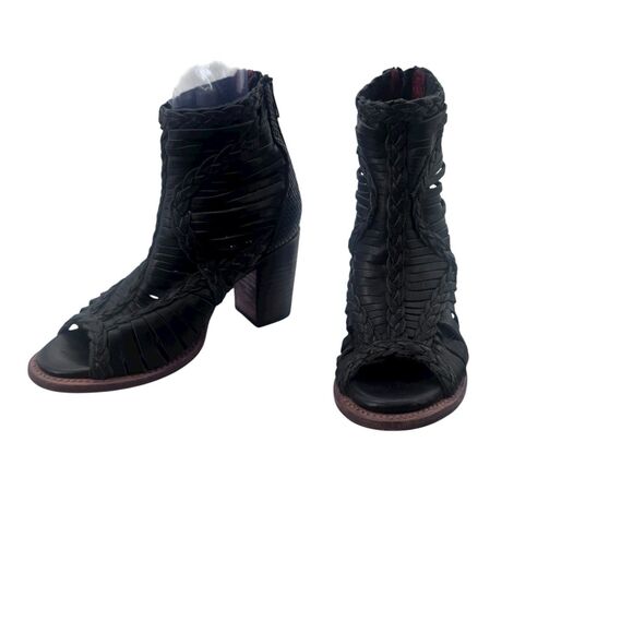 Freebird by Steven Women's Bela Heeled Leather Sandal Bootie Black Size 7 - Picture 1 of 16